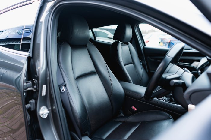 Mazda 3 2.0 Gt Sport Mhev Petrol Machine Grey