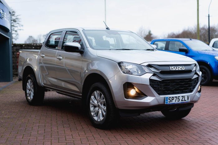 Isuzu D-Max 1.9 Dl20 Diesel Mercury Silver Metallic