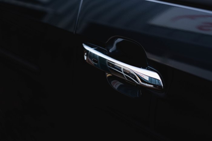 Isuzu D-Max 1.9 Dl40 Auto Diesel Obsidian Grey Mica