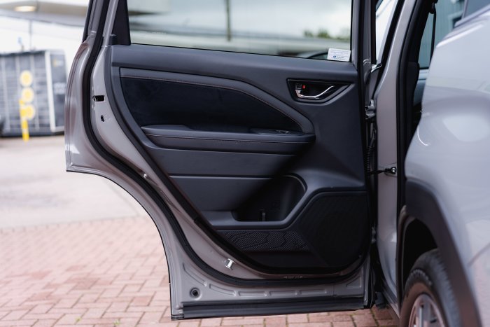 Subaru Forester 2.0 Trng Ebxr Sym Aw Hybrid Electric River Rock Pearl