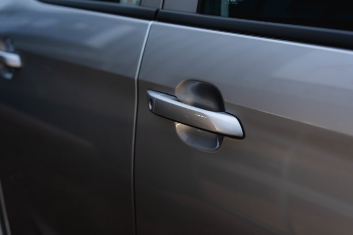 Isuzu D-Max 1.9 Dl20 Diesel Mercury Silver Metallic