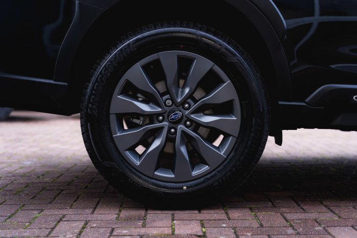 Subaru Outback 2.5 Limited Awd Cvt Petrol Crystal Black Silica