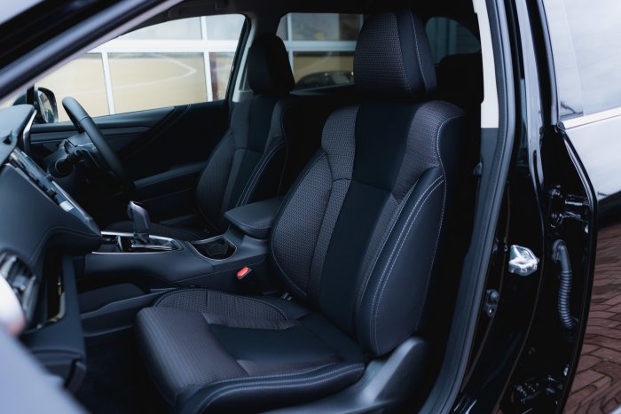 Subaru Outback 2.5 Limited Awd Cvt Petrol Crystal Black Silica