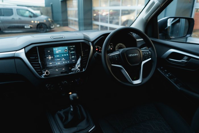 Isuzu D-Max 1.9 Dl20 Diesel Mercury Silver Metallic