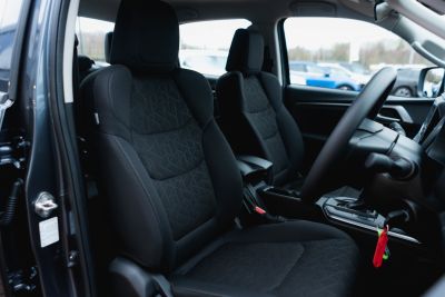 Isuzu D-Max 1.9 Dl20 Auto Diesel Obsidian Grey Mica