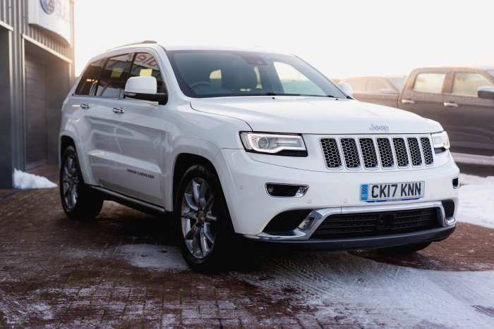 Jeep Grand 3.0 Cherokee Crd Summit Diesel Bright White Clear Coat