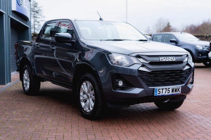 Isuzu D-Max 1.9 Dl20 Auto Diesel Obsidian Grey Mica