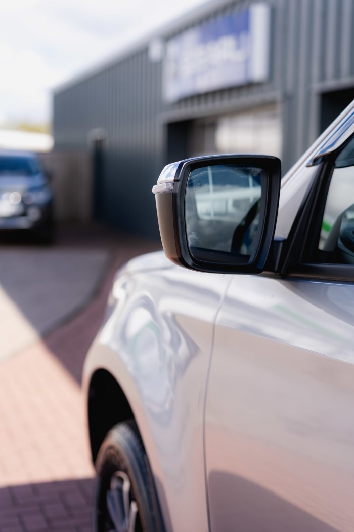Isuzu D-Max 1.9 Dl40 Auto Diesel Mercury Silver Metallic