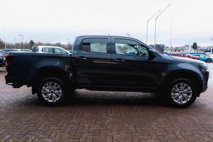 Isuzu D-Max 1.9 Dl20 Auto Diesel Obsidian Grey Mica