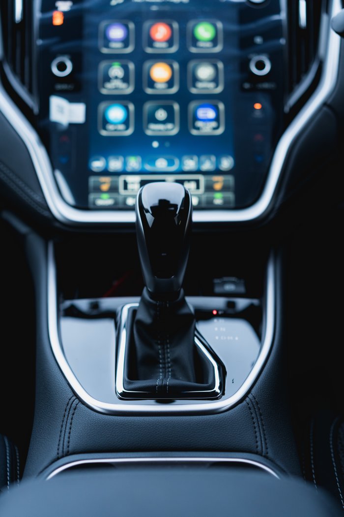 Subaru Outback 2.5 Limited Awd Cvt Petrol Crystal Black Silica