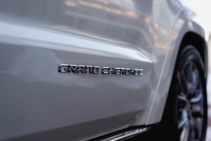 Jeep Grand 3.0 Cherokee Crd Summit Diesel Bright White Clear Coat