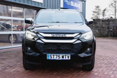 Isuzu D-Max 1.9 Dl40 Auto Diesel Onyx Black Mica
