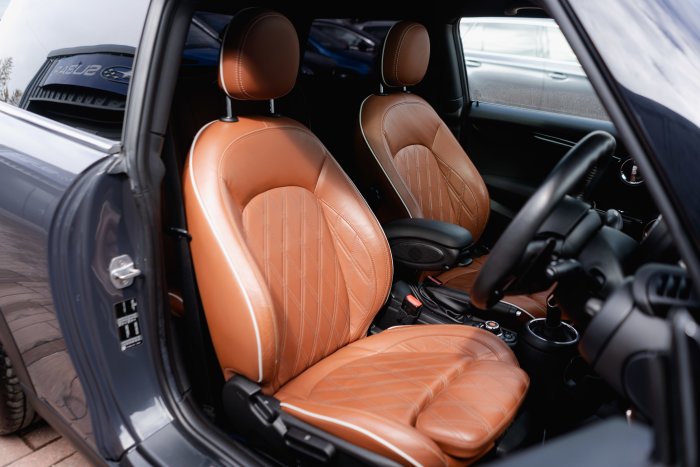 Mini Cooper 2.0 S Exclusive Auto Petrol Thunder Grey