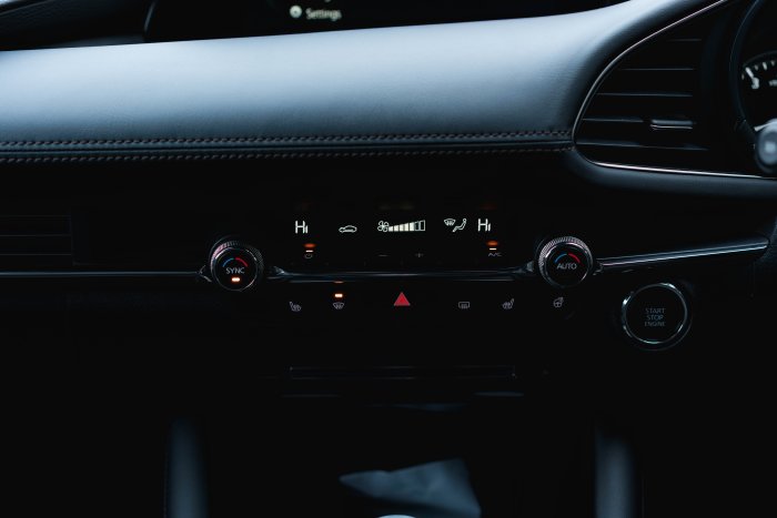 Mazda 3 2.0 Gt Sport Mhev Petrol Machine Grey