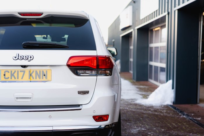 Jeep Grand 3.0 Cherokee Crd Summit Diesel Bright White Clear Coat