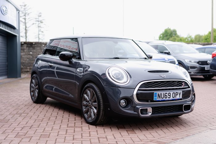 Mini Cooper 2.0 S Exclusive Auto Petrol Thunder Grey