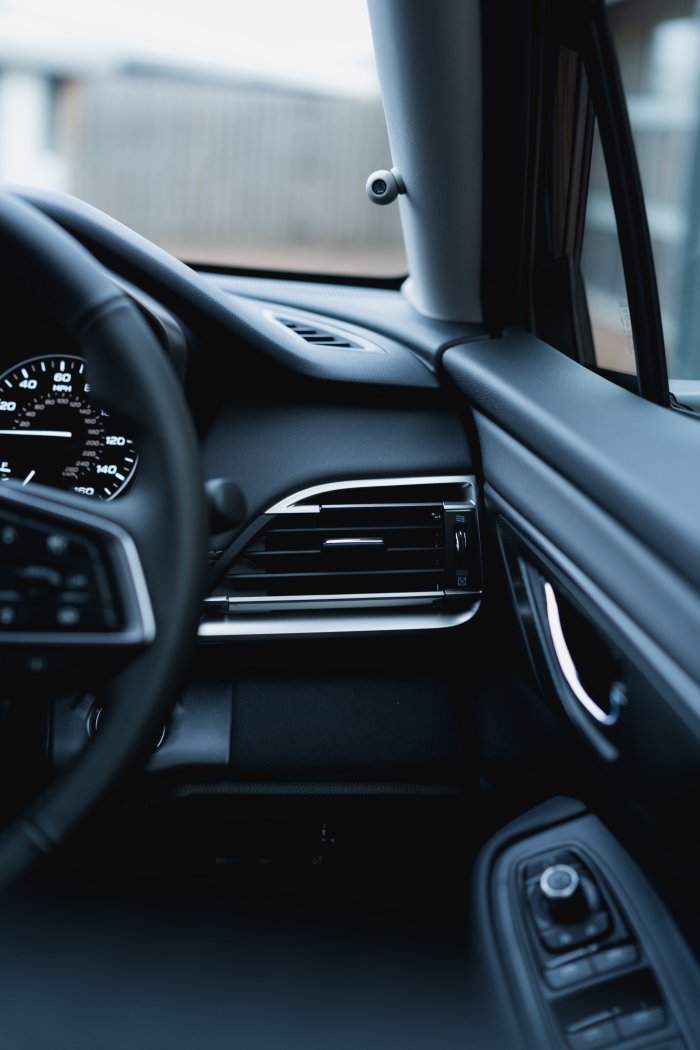 Subaru Outback 2.5 Limited Awd Cvt Petrol Crystal Black Silica