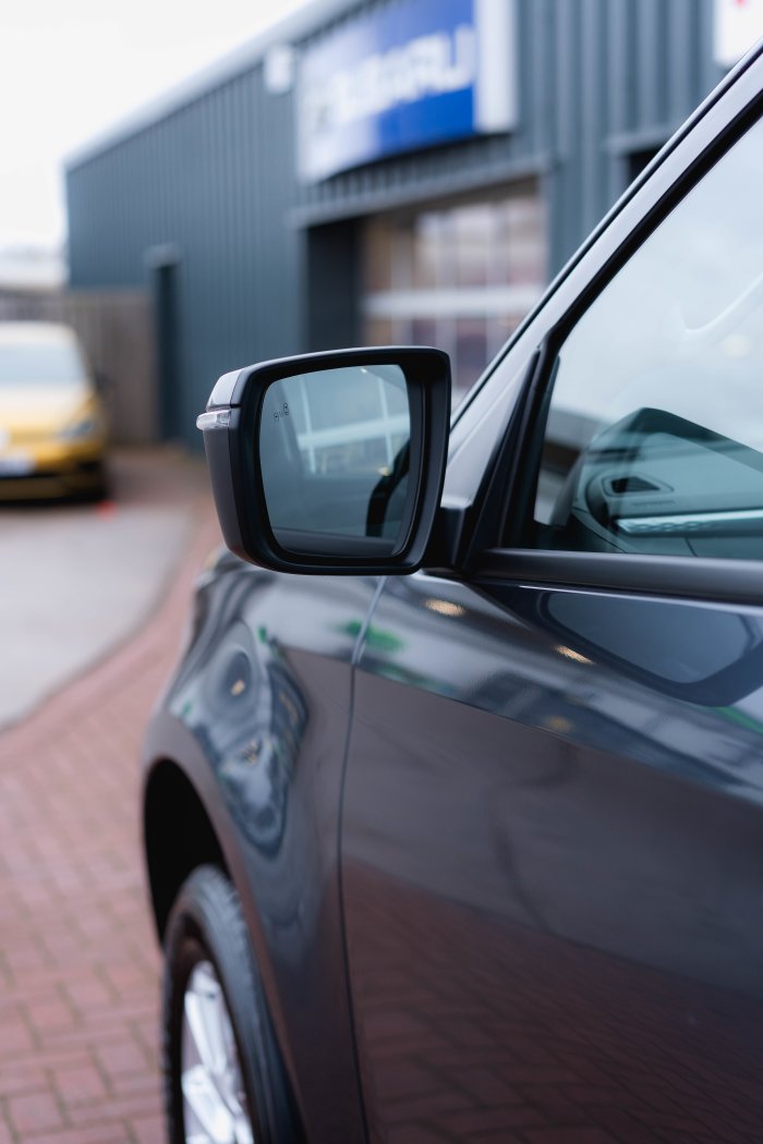 Isuzu D-Max 1.9 Dl20 Auto Diesel Obsidian Grey Mica