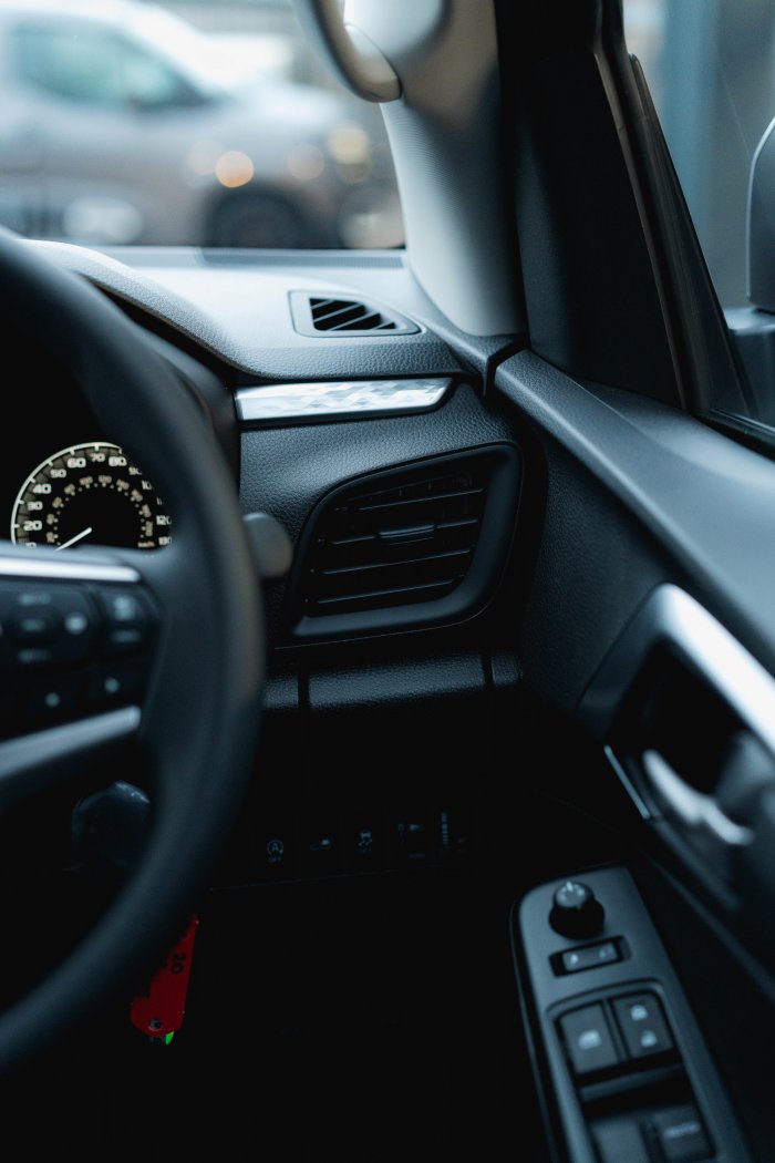 Isuzu D-Max 1.9 Dl20 Diesel Mercury Silver Metallic