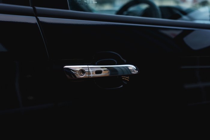 Isuzu D-Max 1.9 Dl40 Auto Diesel Onyx Black Mica