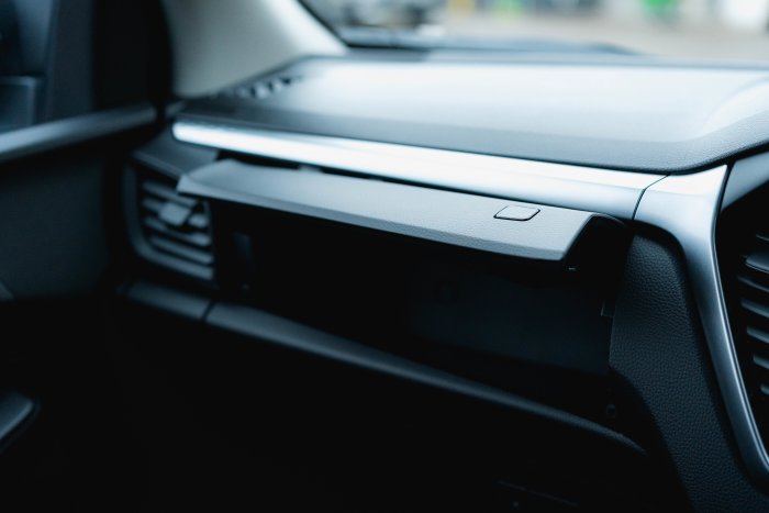 Isuzu D-Max 1.9 Dl20 Diesel Mercury Silver Metallic