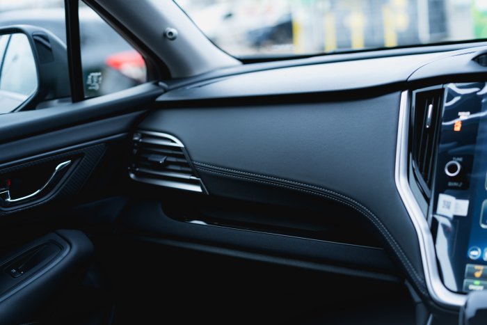 Subaru Outback 2.5 Limited Awd Cvt Petrol Crystal Black Silica