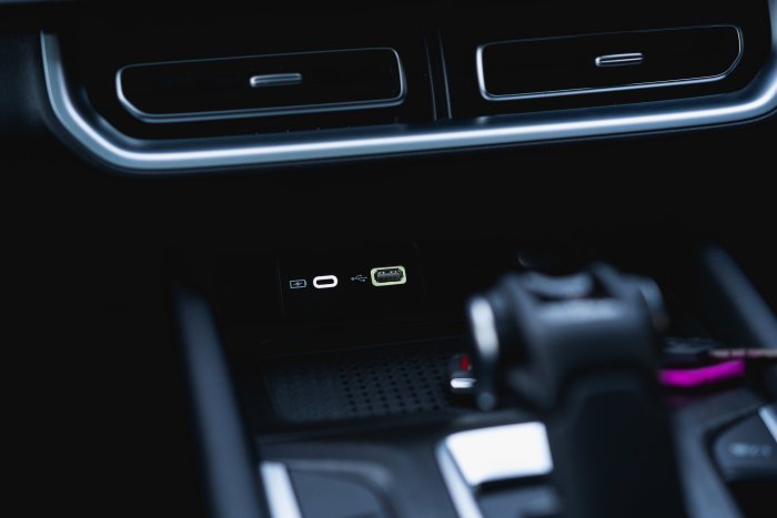 Gwm POER300 0.0 Vanta Diesel Crystal Black