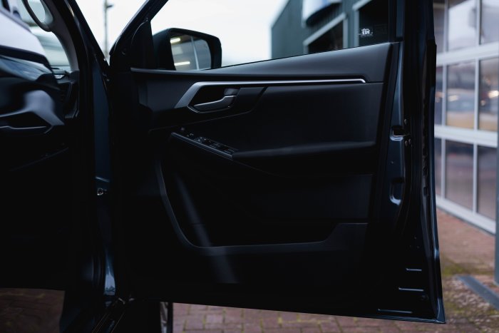 Isuzu D-Max 1.9 Dl20 Auto Diesel Obsidian Grey Mica