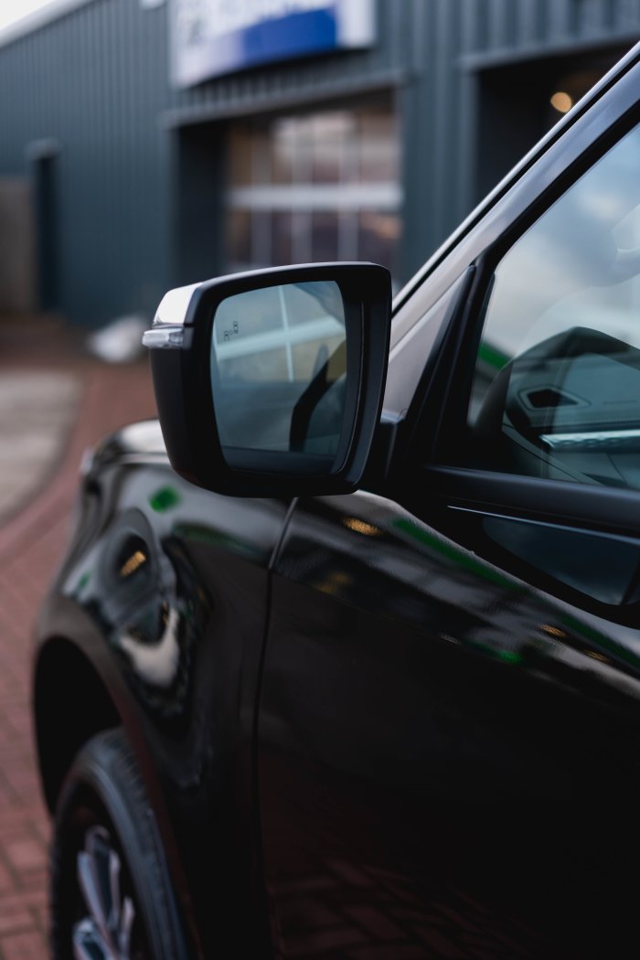 Isuzu D-Max 1.9 Dl40 Auto Diesel Onyx Black Mica