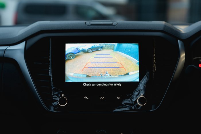 Isuzu D-Max 1.9 Dl20 Diesel Mercury Silver Metallic