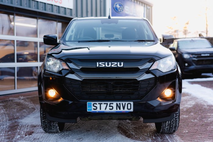 Isuzu D-Max 1.9 Dl20 Diesel Onyx Black Mica