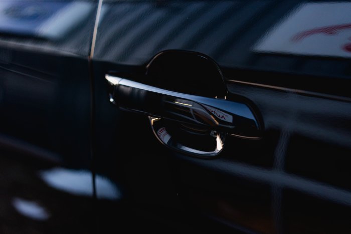 Isuzu D-Max 1.9 Dl20 Diesel Onyx Black Mica