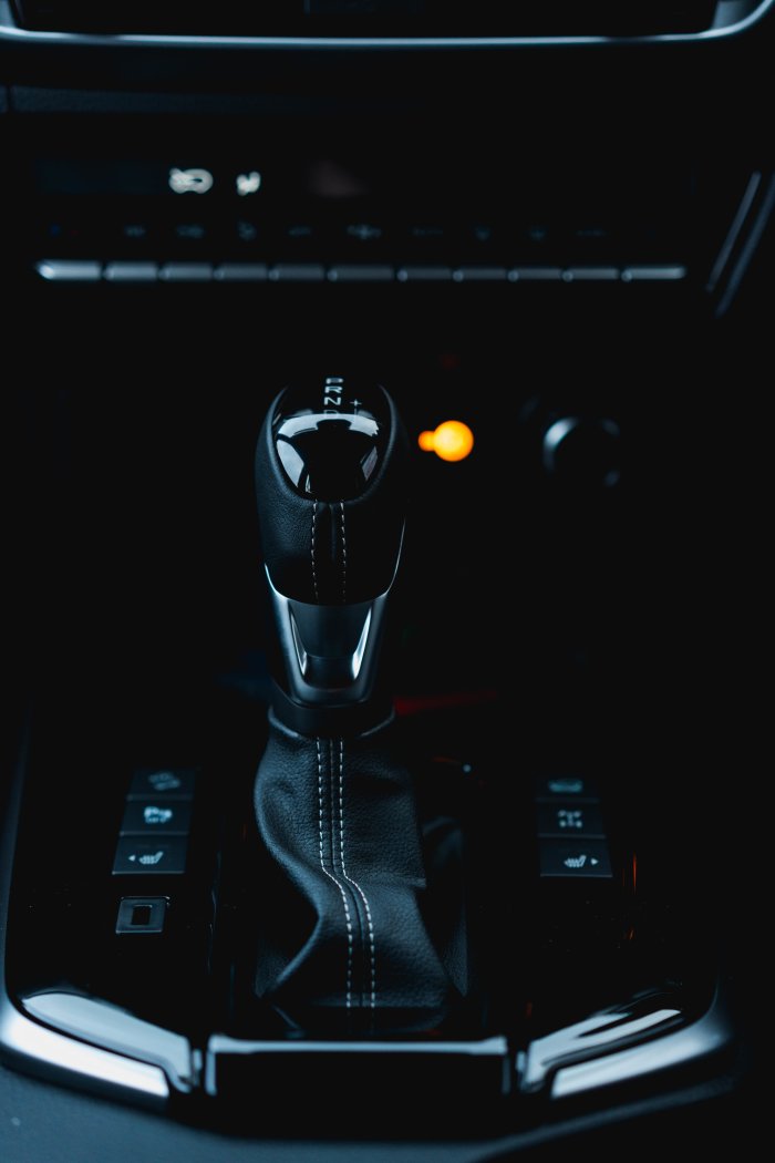 Isuzu D-Max 1.9 Dl40 Auto Diesel Onyx Black Mica