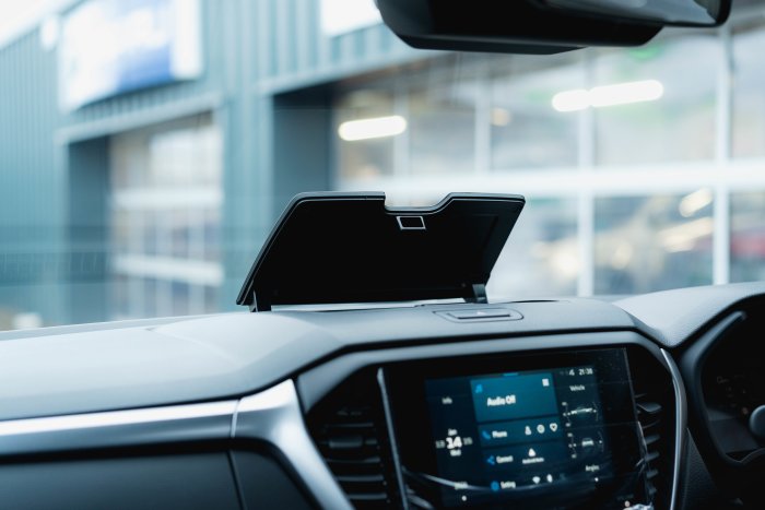 Isuzu D-Max 1.9 Dl20 Auto Diesel Obsidian Grey Mica