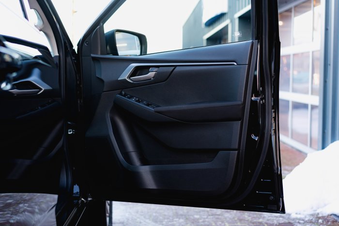 Isuzu D-Max 1.9 Dl20 Diesel Onyx Black Mica