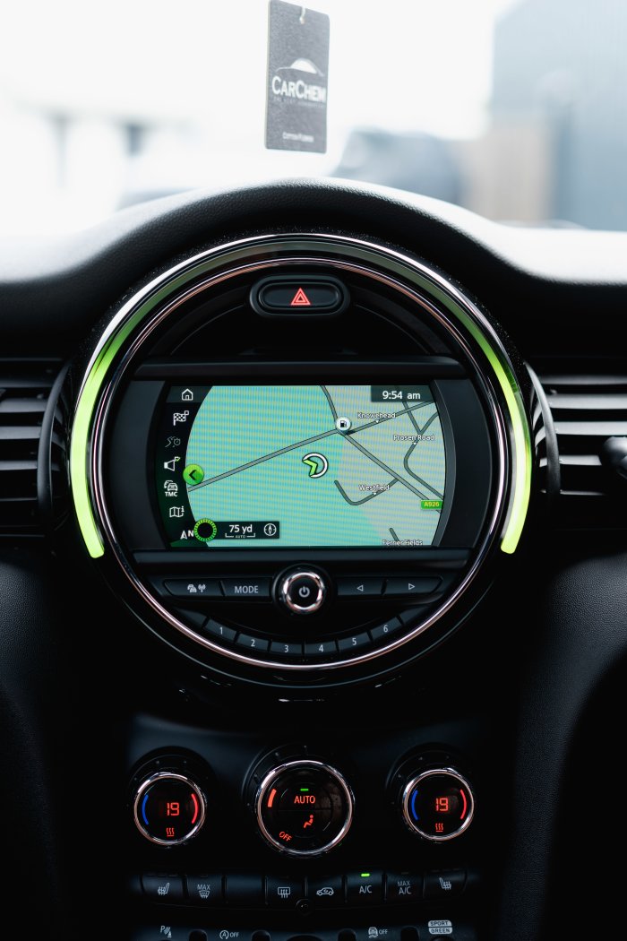 Mini Cooper 2.0 S Exclusive Auto Petrol Thunder Grey