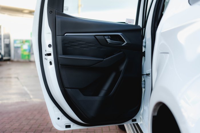 Isuzu D-Max 1.9 Dl40 Diesel Splash White