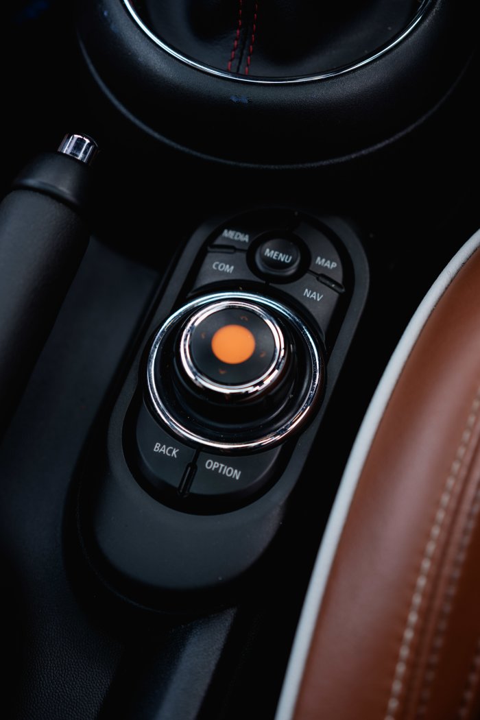 Mini Cooper 2.0 S Exclusive Auto Petrol Thunder Grey