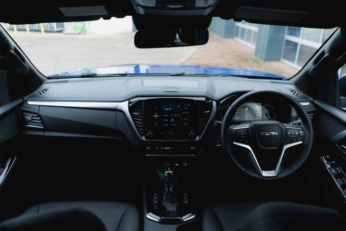 Isuzu D-Max 1.9 Dl40 Auto Diesel Biarritz Blue Metallic