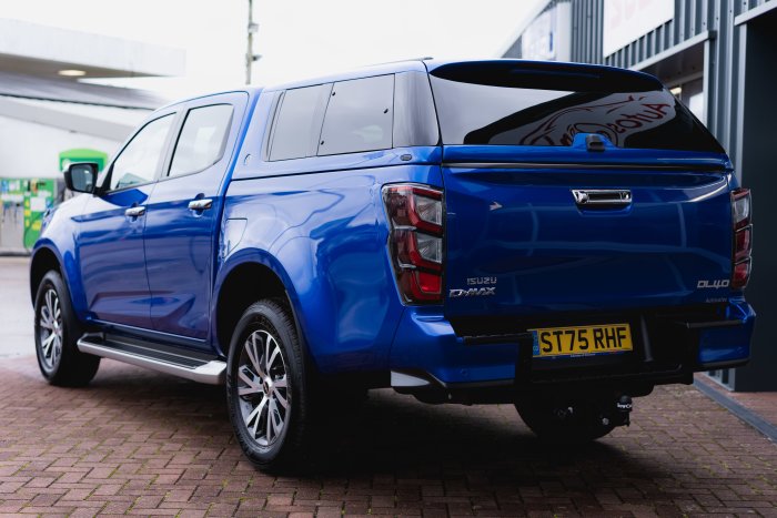Isuzu D-Max 1.9 Dl40 Auto Diesel Biarritz Blue Metallic