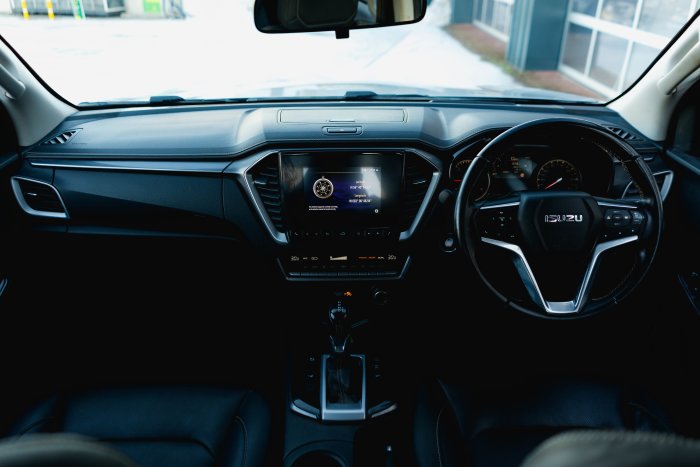 Isuzu D-Max 1.9 Dl40 Auto Diesel Mercury Silver