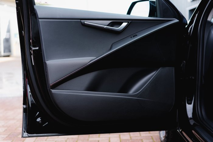 Kia Niro 1.6 3 Hev S-A Hybrid Electric Midnight Black