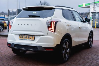 KGM Tivoli 1.5 K40 Auto Petrol Grand White