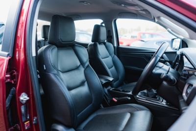 Isuzu D-Max 1.9 Dl40 Diesel Spinel Red