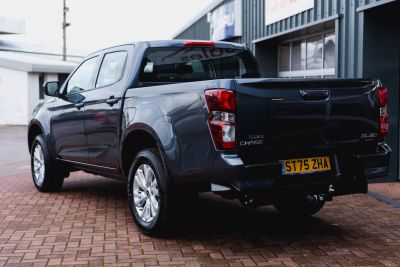 Isuzu D-Max 1.9 Dl20 Auto Diesel Obsidian Grey Mica