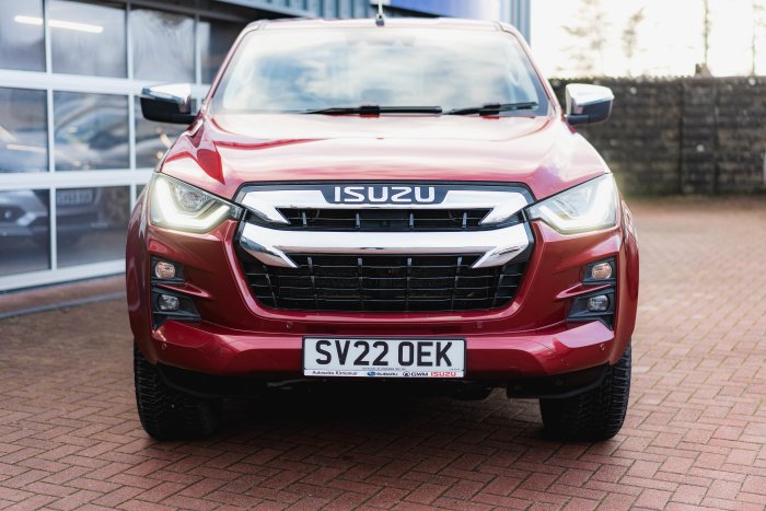 Isuzu D-Max 1.9 Dl40 Diesel Spinel Red