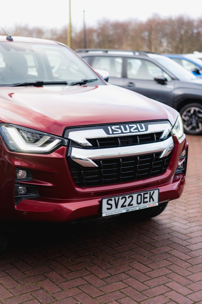 Isuzu D-Max 1.9 Dl40 Diesel Spinel Red