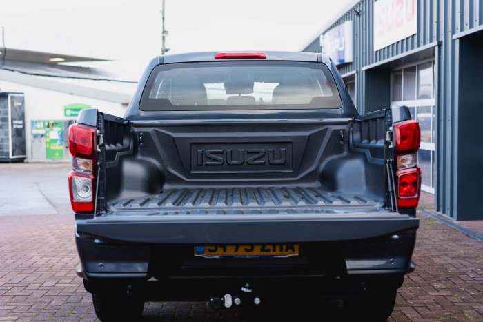 Isuzu D-Max 1.9 Dl20 Auto Diesel Obsidian Grey Mica