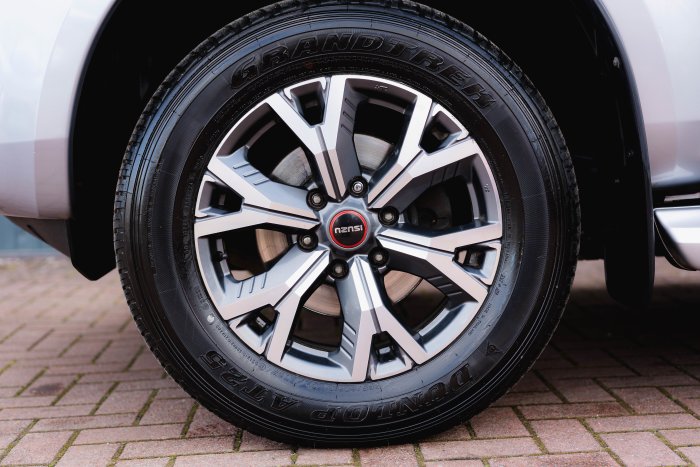 Isuzu D-Max 1.9 Dl40 Auto Diesel Mercury Silver