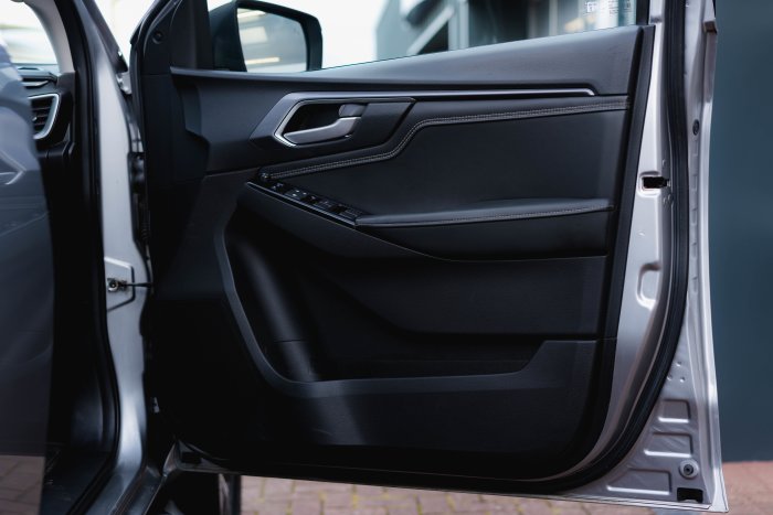 Isuzu D-Max 1.9 Dl40 Auto Diesel Mercury Silver